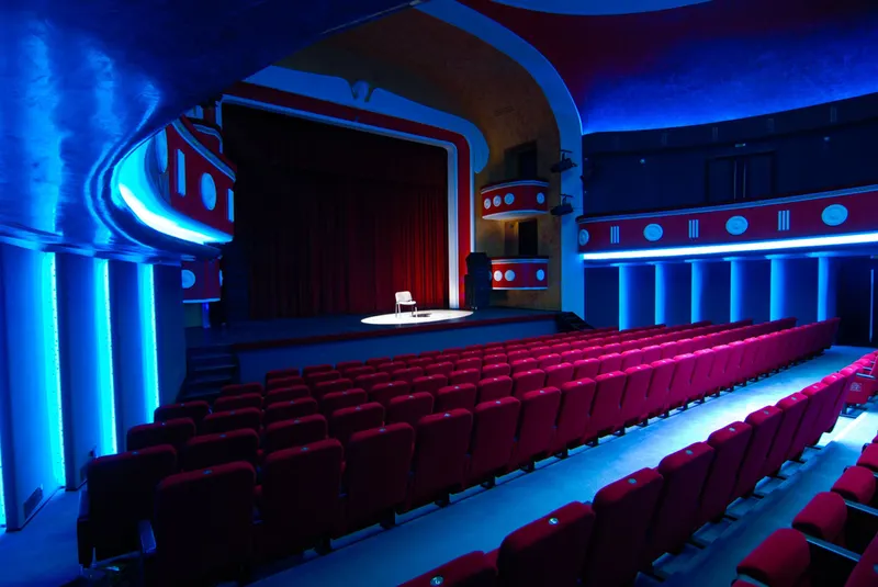 Stagiunea Teatrului de Artă din Deva se deschide cu o premieră