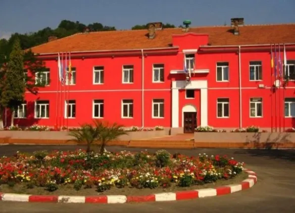 Clădirile Primăriei Uricani, anvelopate termic