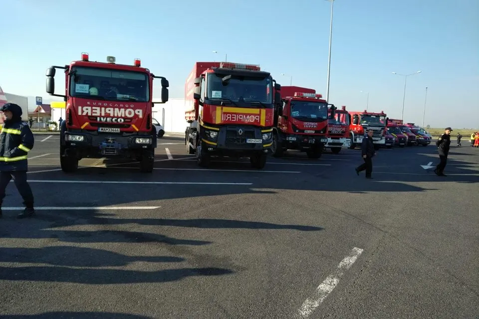 Aproape 160 de pompieri hunedoreni participă la exercițiul național „SEISM 2018”