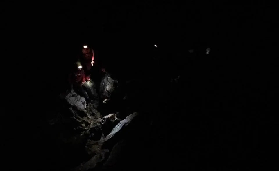 AZI NOAPTE: Două femei, rătăcite în Munţii Godeanu. În căutarea lor au pornit jandarmii şi salvamontiştii