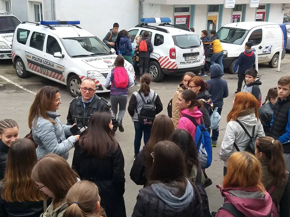 Elevii, angrenați în proiecte educative care să le stimuleze imaginația