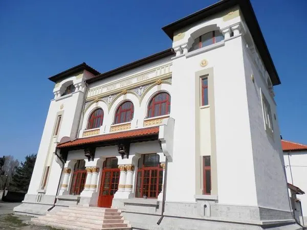 Actorii teatrului din Petroșani se mută la Lupeni