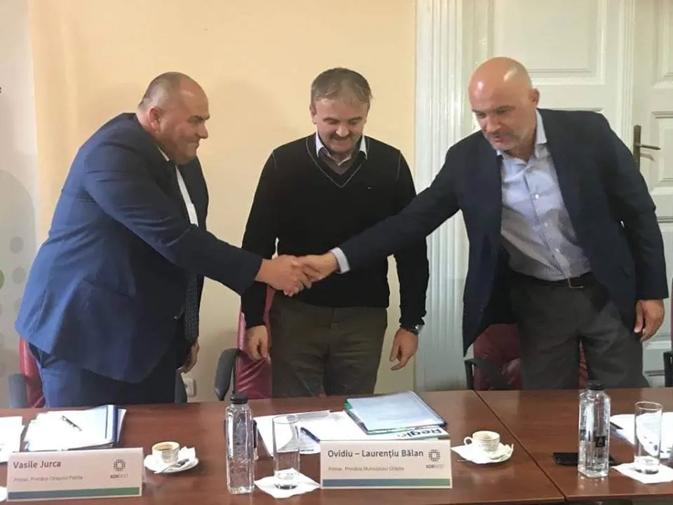 Fonduri europene pentru modernizarea unei școli din Petrila