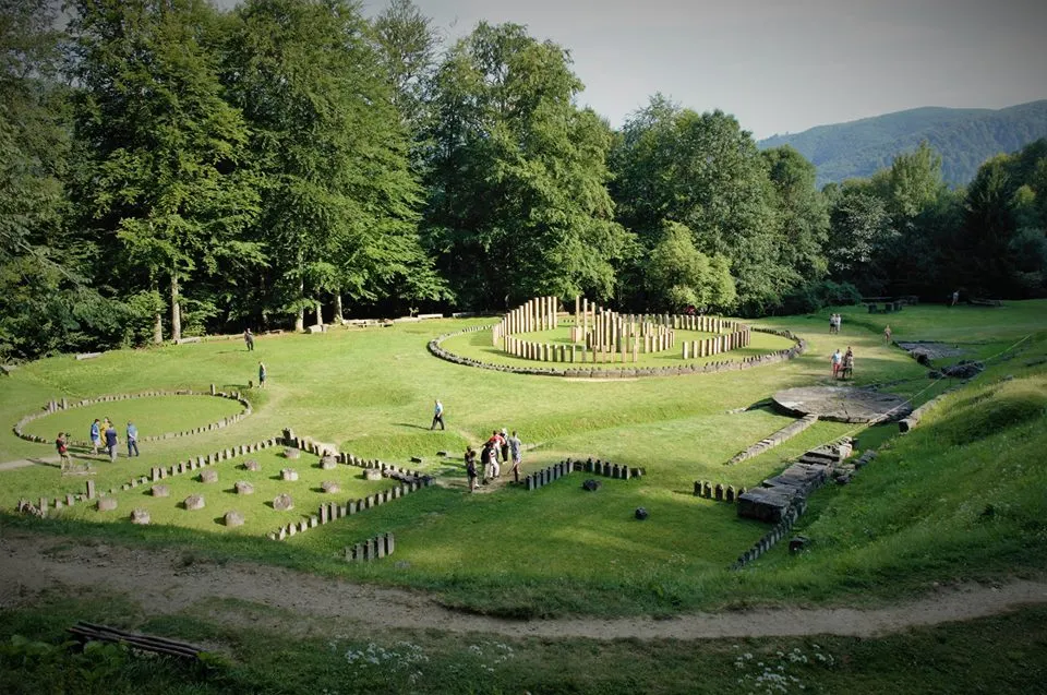 Zeci de mii de turiști în județul Hunedoara