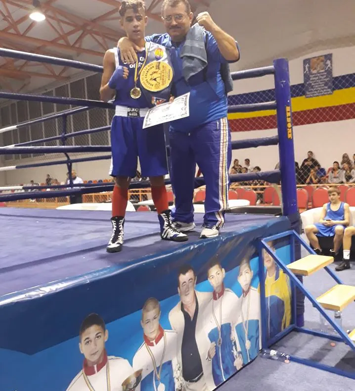 Orăştie are, în premieră, un campion naţional la box pentru cadeţi