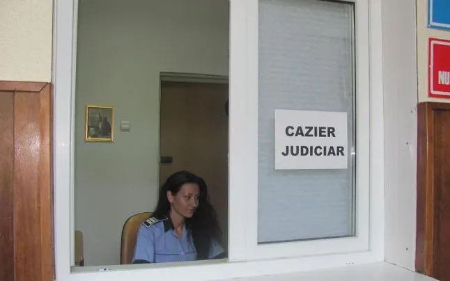 Sistemul informatic al cazierului și-a revenit. Documentele, eliberate din nou