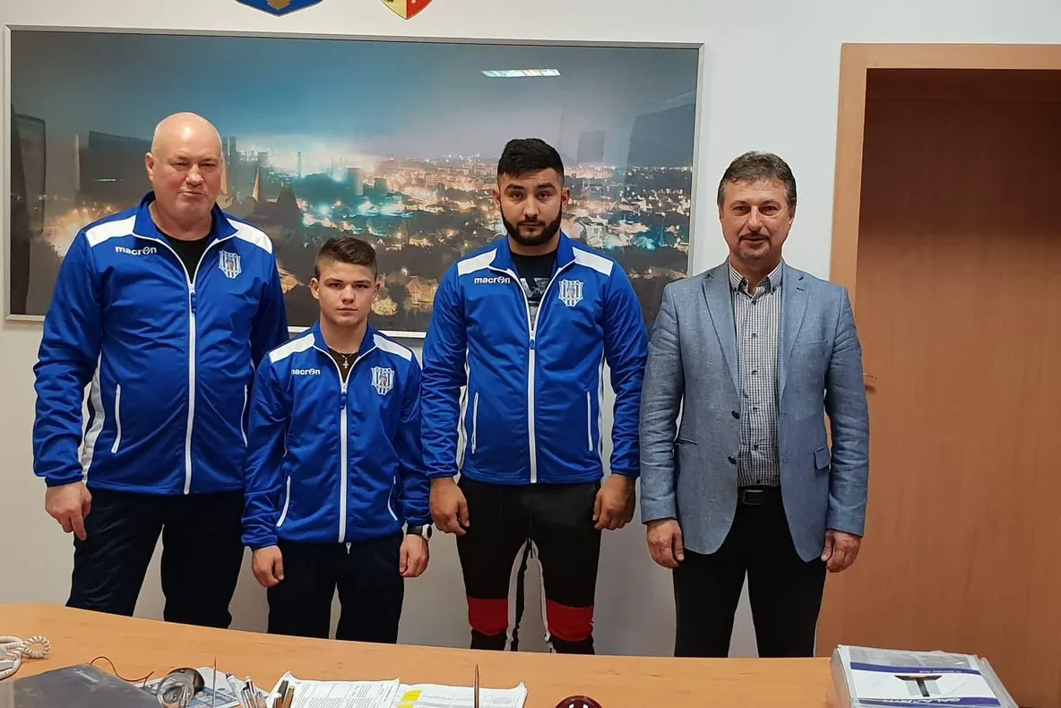 Clubul Sportiv Hunedoara are şi o secție de box