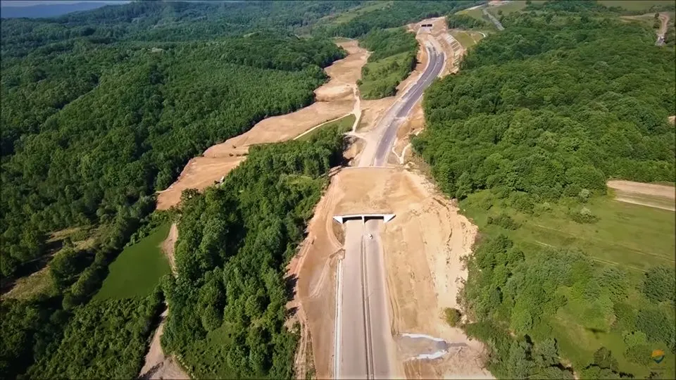 Asociaţia Pro Infrastructura: „În loc de autostrăzi, avem jocuri politice și munți de incompetență”