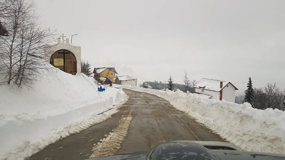Drumurile spre Straja și Parâng, pregătite pentru week-end