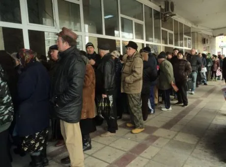 Mii de pensionari așteaptă recalcularea pensiilor