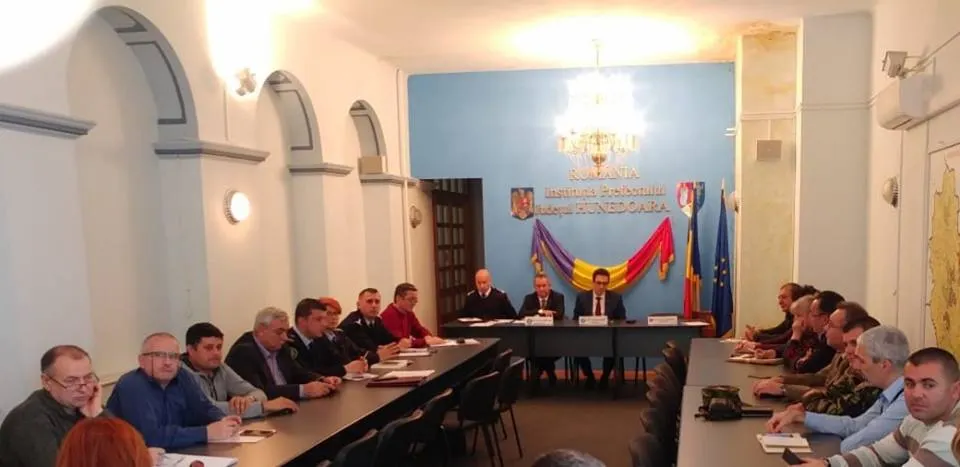 Cetățenii din Aninoasa ar putea fi cazați în locuințe modulare