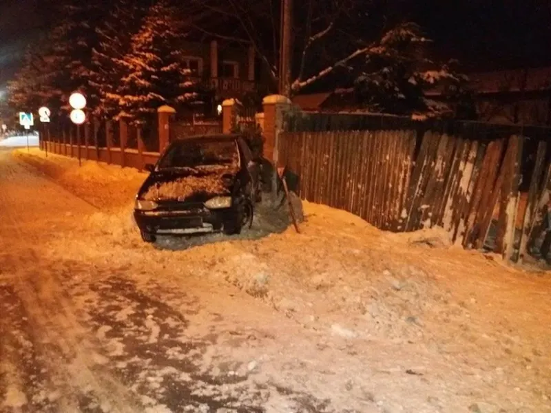 S-a autoaccidentat în urma unei depășiri