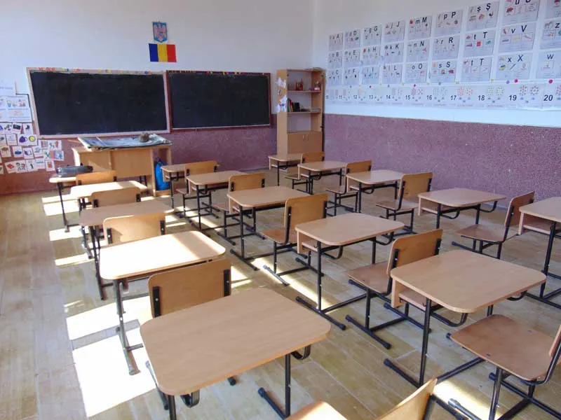 Gripa închide şcolile şi grădiniţele din toată ţara. Cursuri suspendate vineri