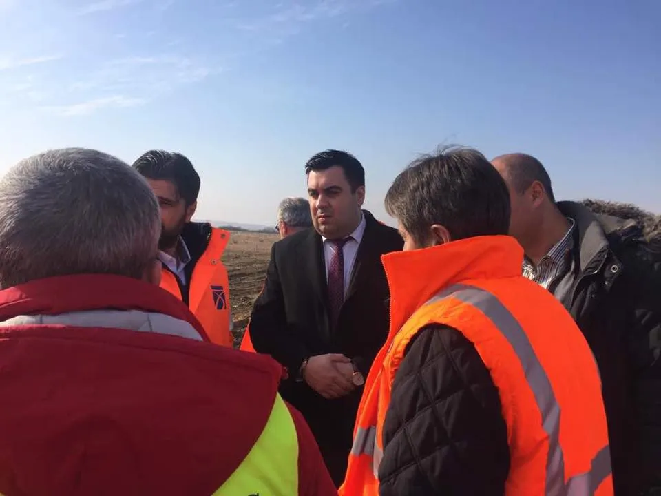 Ministrul Transporturilor, Răzvan Cuc, vine să inspecteze lucrările de pe autostrada Lugoj-Deva