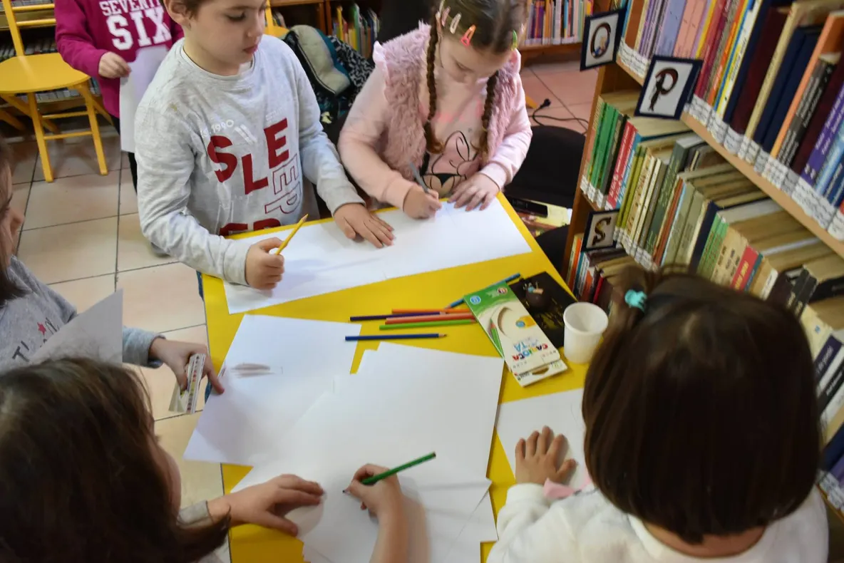 Ateliere de știință la biblioteca județeană din Deva