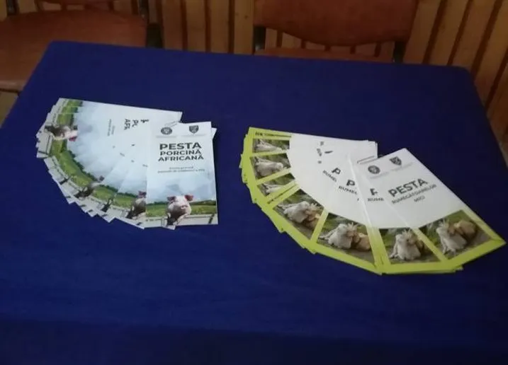 Crescătorii de animale din judeţ, informaţi despre pesta porcină. Campanie DAJ Hunedoara