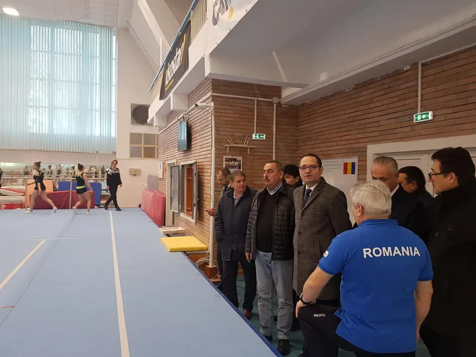 Ministrul Tineretului şi Sportului, vizită în judeţul Hunedoara. Participă la finala Campionatului Naţional de Tir