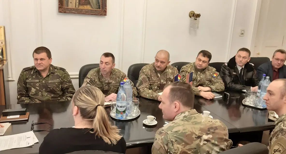 FOTO| Delegație militară româno-americană, în vizită la Deva