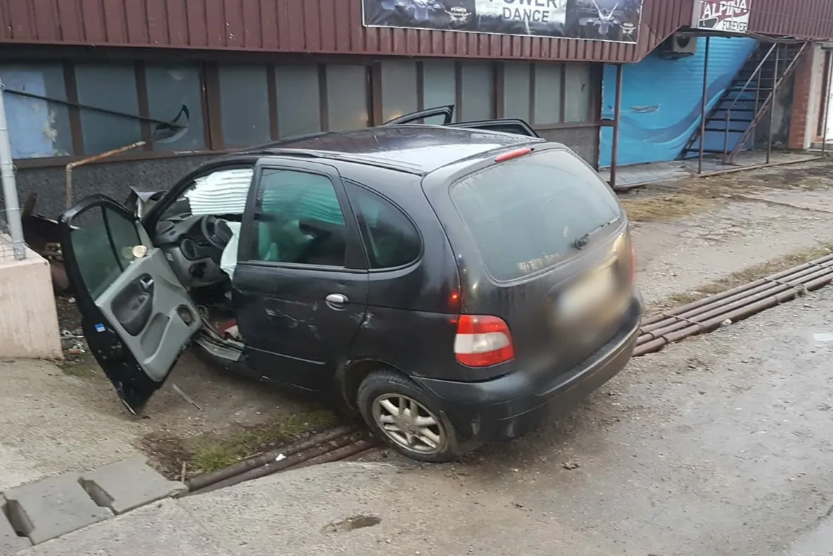 FOTO| Salvamontiștii au simulat o avalanșă în Parâng. Scenariul: patru turişti îngropaţi în nămeţi