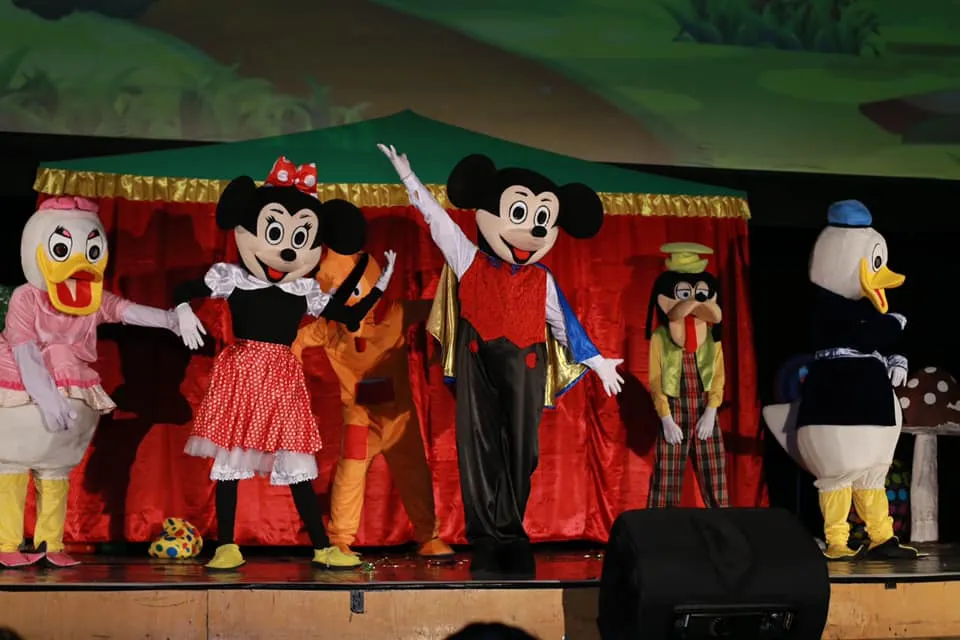 Cele mai cunoscute personaje Disney vin la Deva