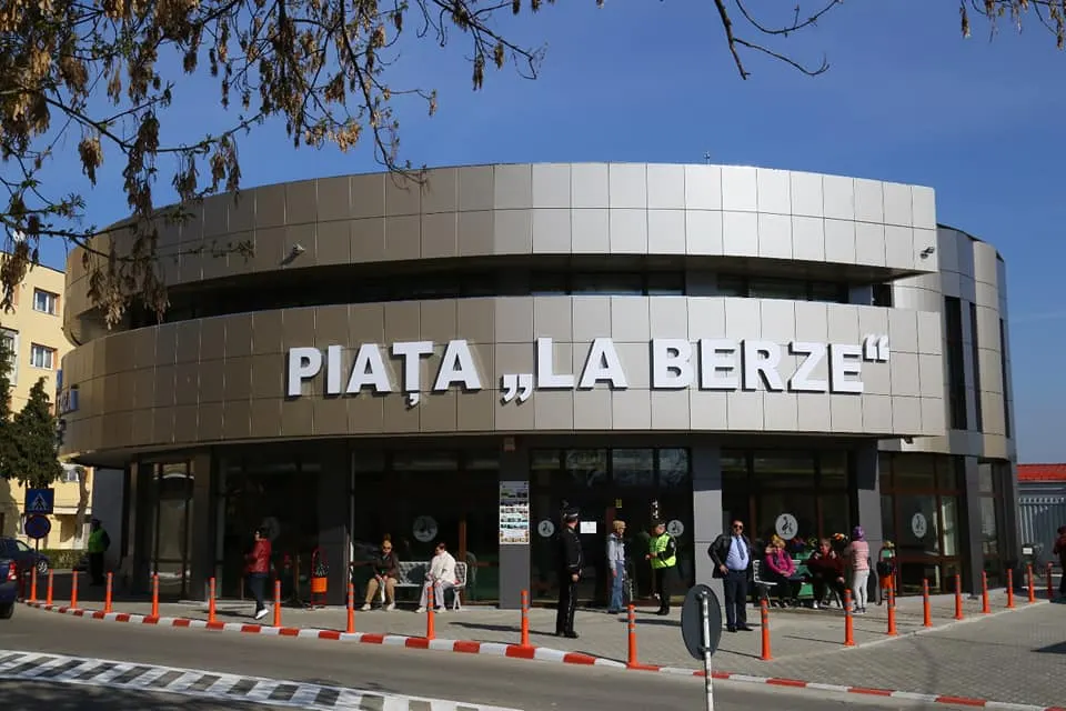 FOTO| Piața „La Berze” din Orăștie, inaugurată