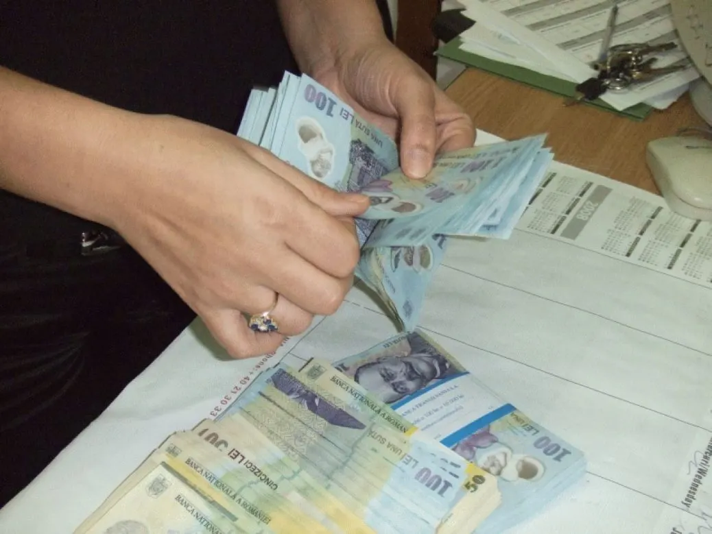 Ajutoare de urgență de la Guvern pentru 25 de familii din județul Hunedoara