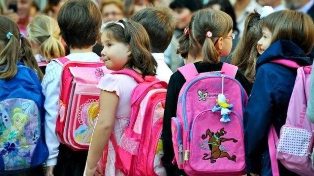 De astăzi, se dă startul înscrierilor copiilor în clasa pregătitoare. Ce transmite IŞJ Hunedoara