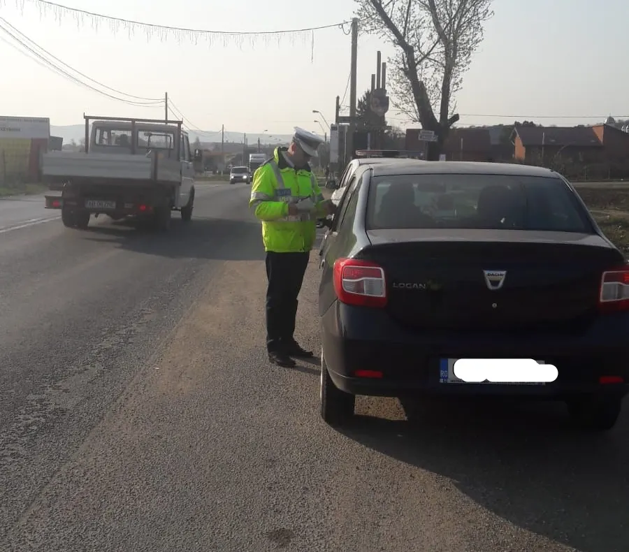 Premieră pe străzile Devei: jandarmi, îmbrăcați în uniforme de epocă