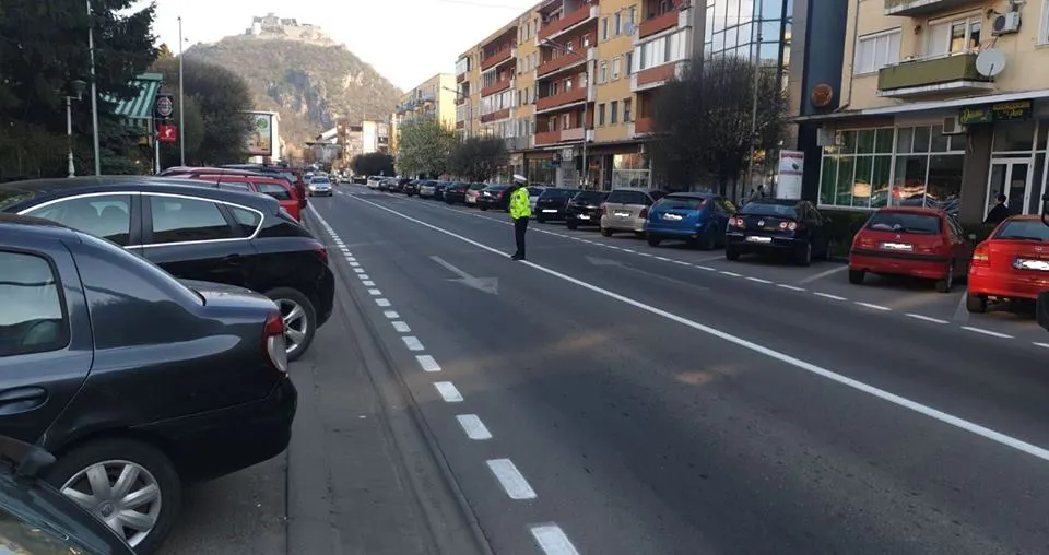 Poliţiştii locali din Deva au aplicat, în luna martie, amenzi de aproape 86.000 de lei