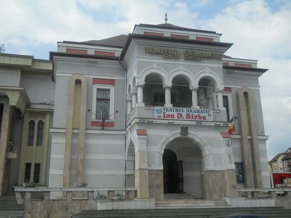 Teatrul Dramatic „Ion D. Sîrbu” din Petroşani are un nou manager interimar, în persoana unui actor