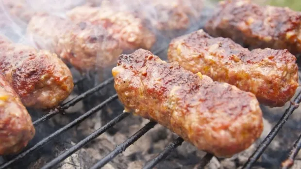 „Ziua Muncii” va fi sărbătorită cu mici, bere şi muzică populară pe platoul de la Pădurea Bejan din Deva