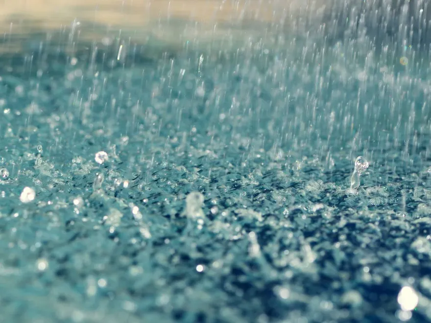 Informare meteo. Ploi până luni, în toată ţara