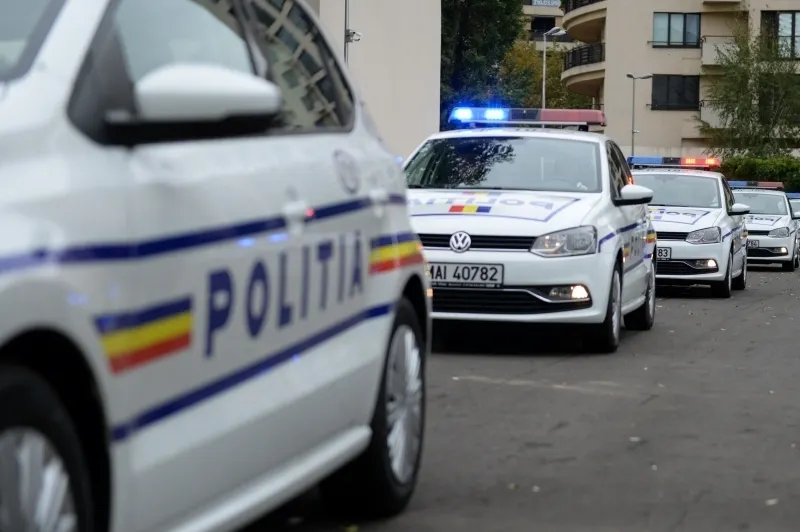 Un magazin care aparține familiei primarului din Petroșani a fost prădat de hoți