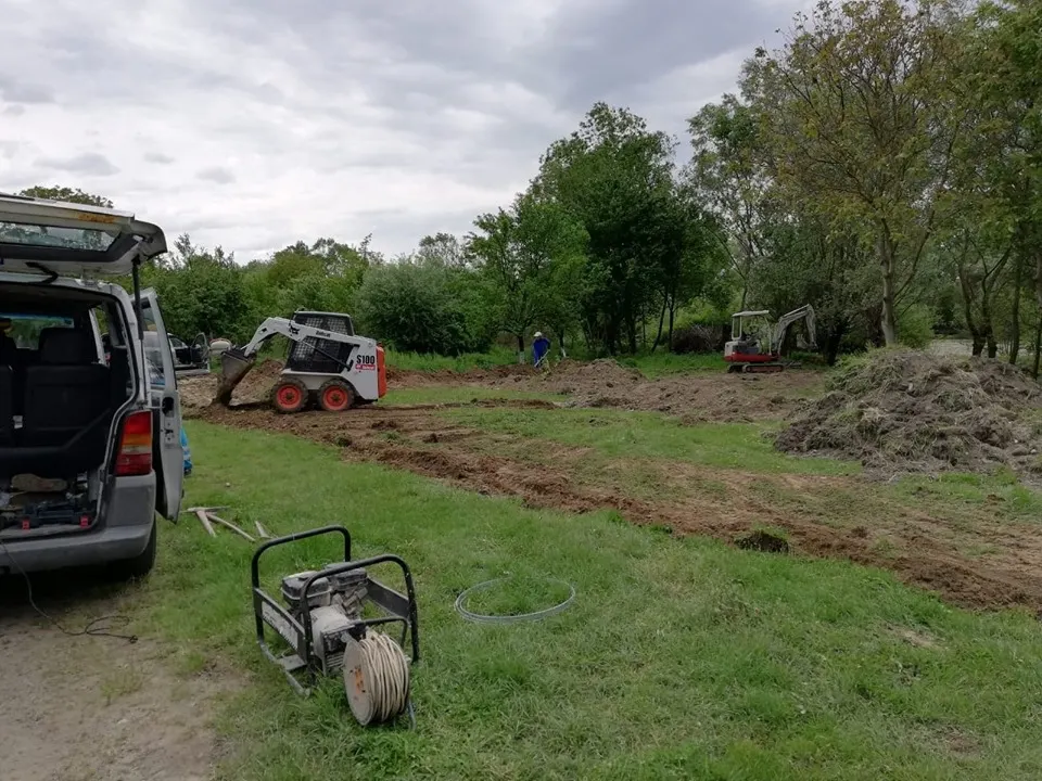 Un sat din județ va avea un loc de joacă modern pentru copii