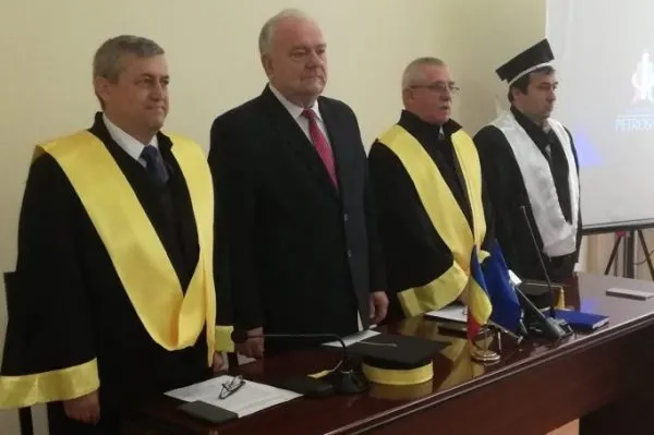 Profesor universitar din Polonia, Doctor Honoris Causa al Universității din Petroșani
