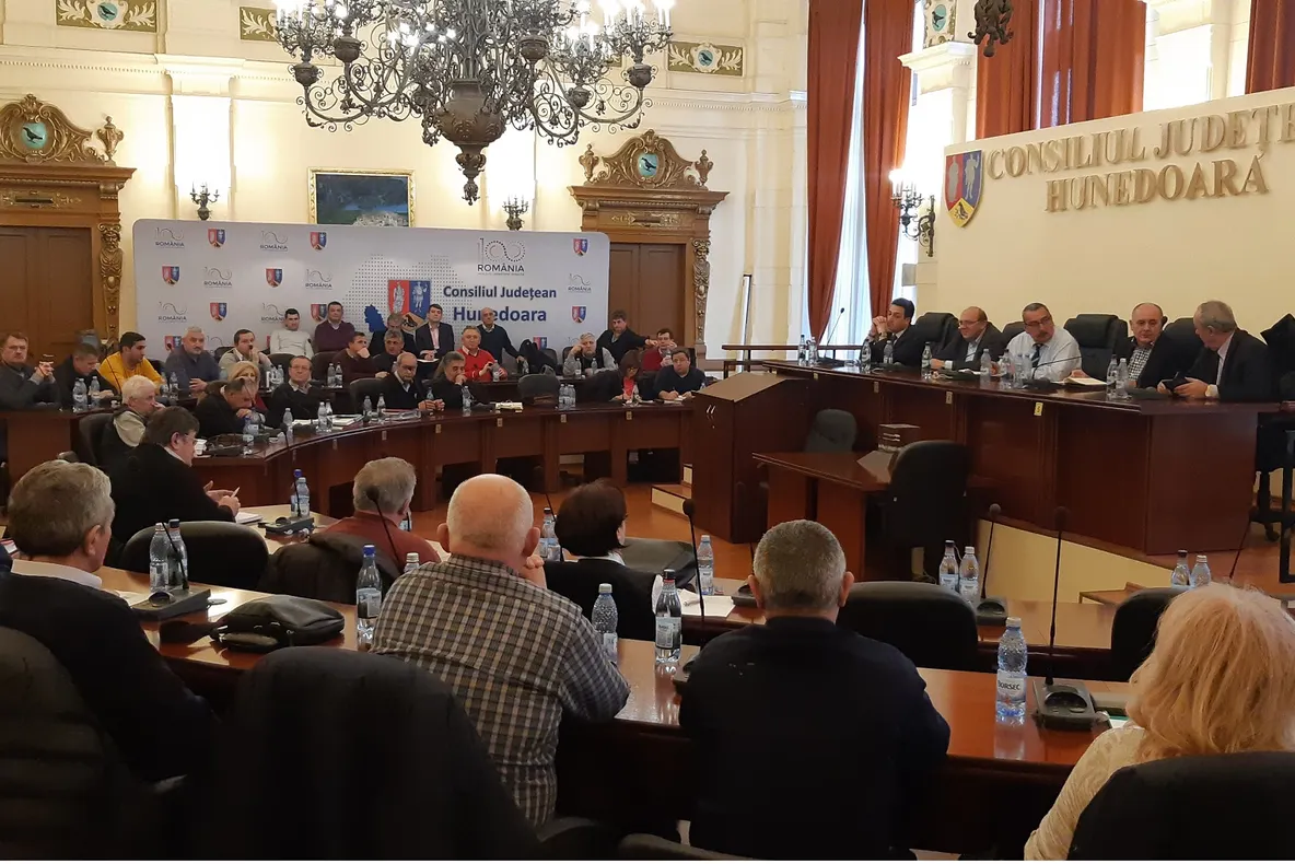 O delegaţia a CJ Hunedoara pleacă în Cipru. Care este scopul vizitei