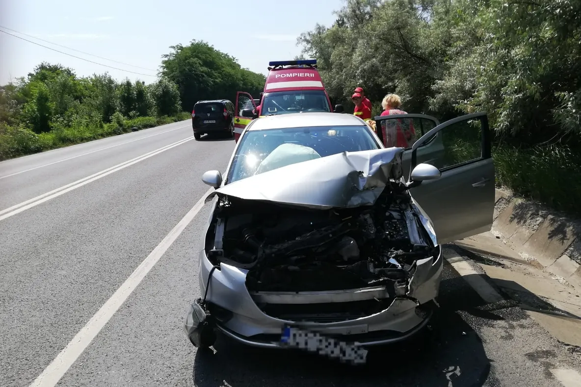 FOTO: Un nou accident la Vulcan