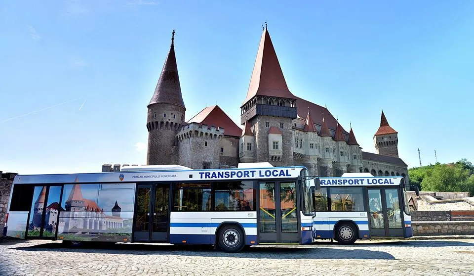 Începe distribuirea abonamentelor lunare pentru transportul în comun din Hunedoara