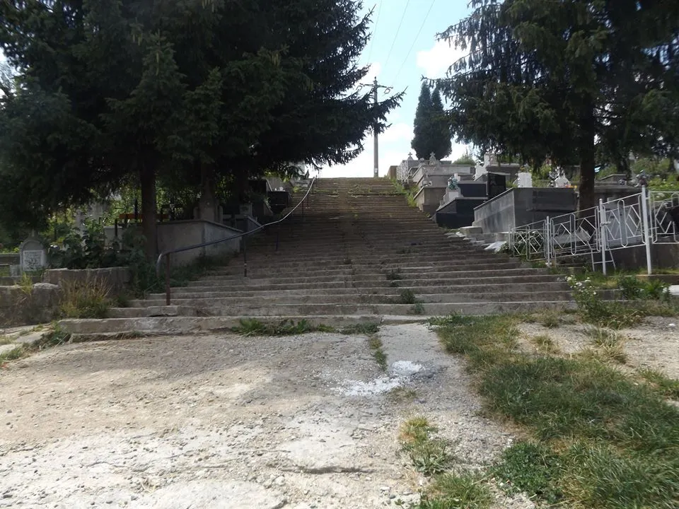 420.000 de lei pentru modernizarea unui cimitir