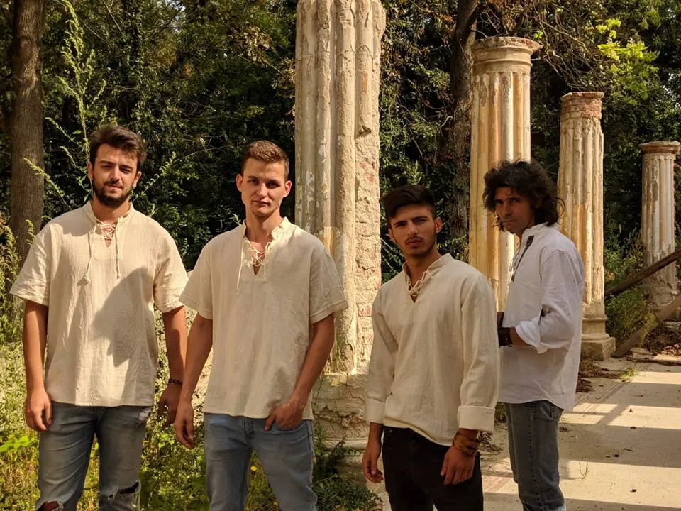 Teatru și muzică în aer liber, în centrul istoric din Deva