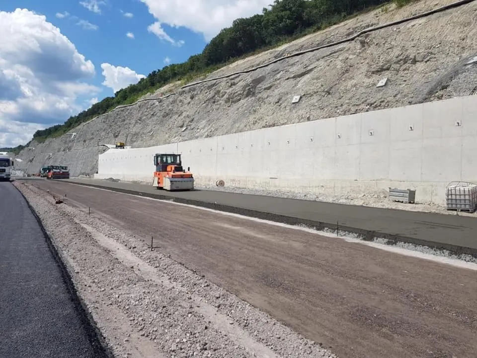 Ministrul Transporturilor, Răzvan Cuc, despre „Dealul liliecilor” de la Şoimuş - „o bijuterie inginerească”