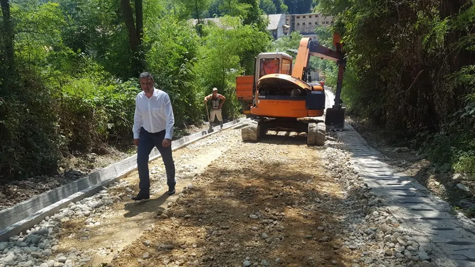 Pentru prima dată, o stradă din Lupeni va fi asfaltată