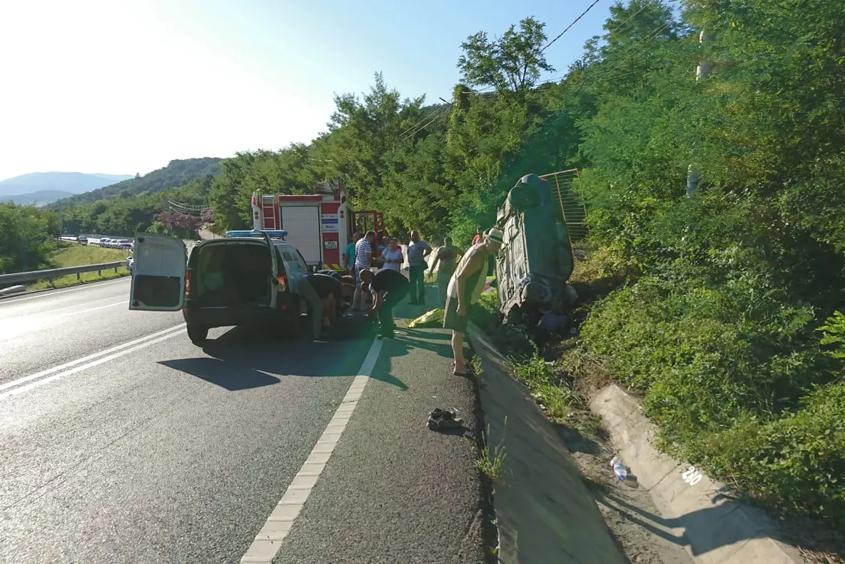 FOTO. Două persoane decedate pe DN66, la Hațeg