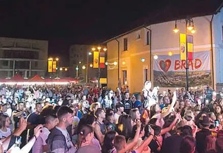 „Zilele municipiului Brad”, cu Holograf, Ţociu şi Palade şi alţi invitaţi