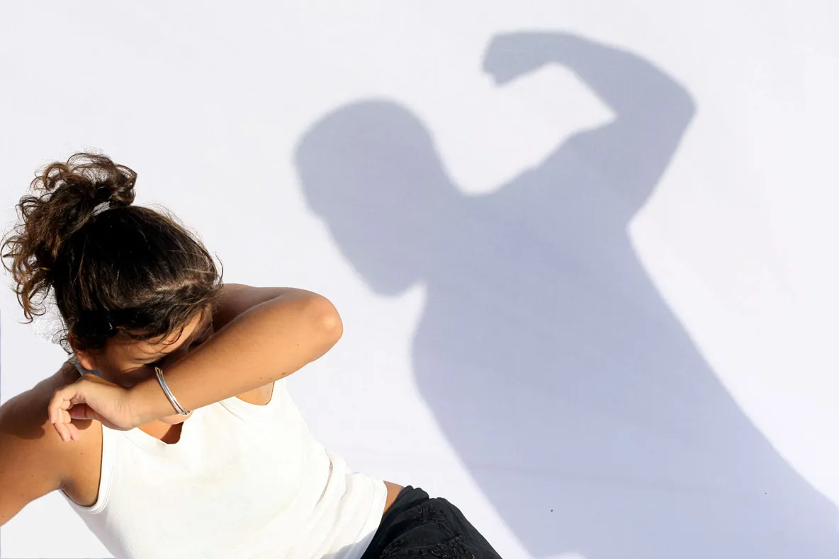 Judeţul Hunedoara va avea prima locuinţă protejată pentru victimele violenţei în familie
