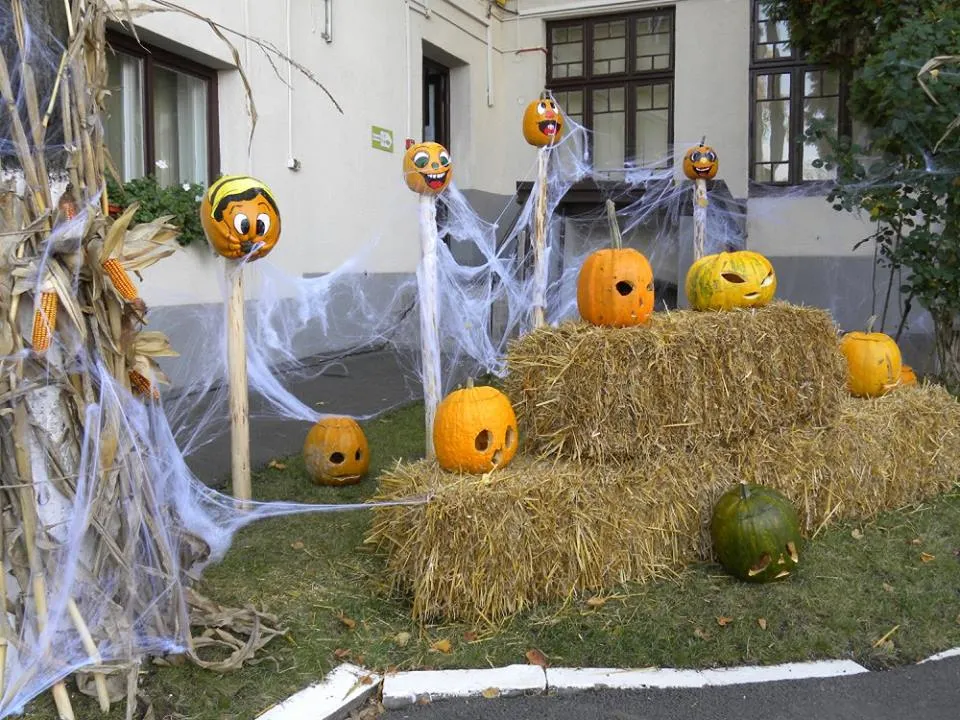 Carnaval de Halloween, la biblioteca județeană din Deva