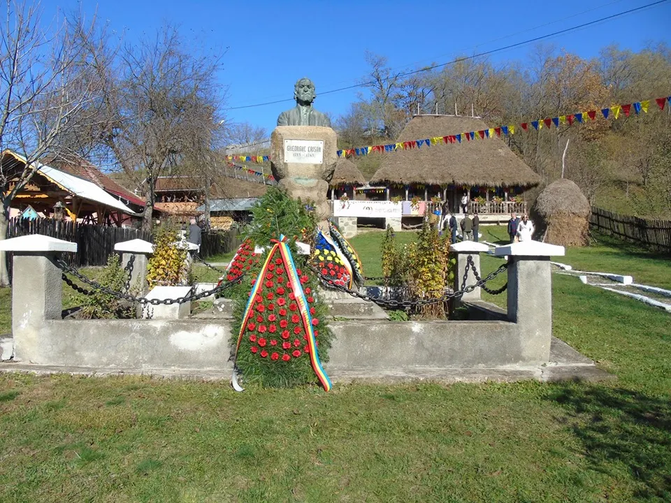 Sărbătoare de suflet, la Ribița. Crișan, eroul din Apuseni, omagiat în satul său natal