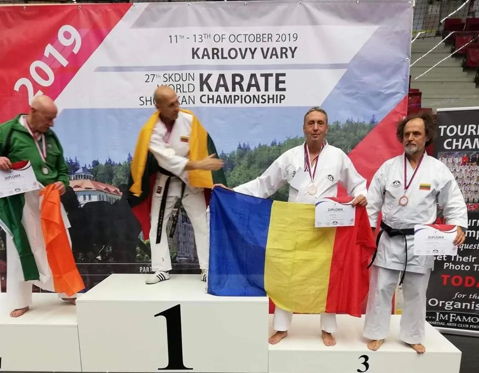 Un jandarm hunedorean, pe podium la Campionatul Mondial de Karate SKDUN