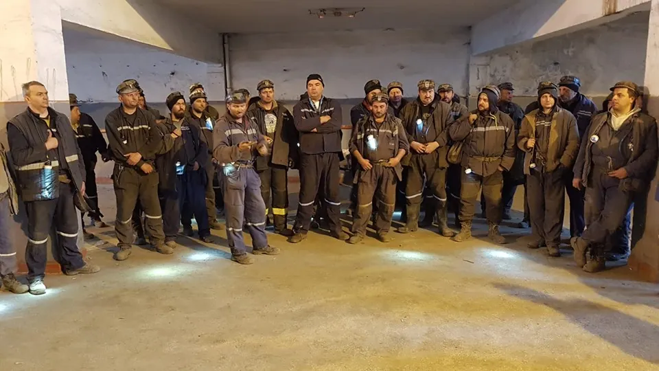 42 de mineri de la Societatea de Închideri, plimbați la Complexul Energetic Hunedoara
