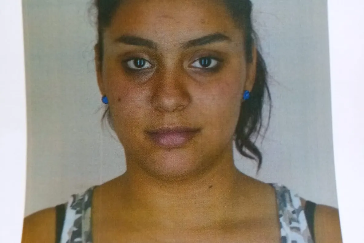 O fată de 15 ani, din Hunedoara, dată dispărută. A plecat de la şcoală şi nu se mai ştie nimic despre ea